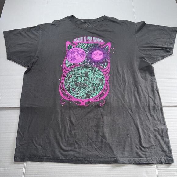 Hi-Res Short Sleeve Gray T Shirt, Universe Print XXL Unisex Adults - Picture 1 of 7